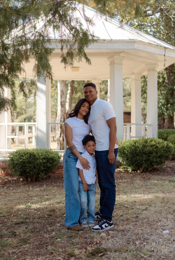 Family posing together at Pendleton King Park for photo session